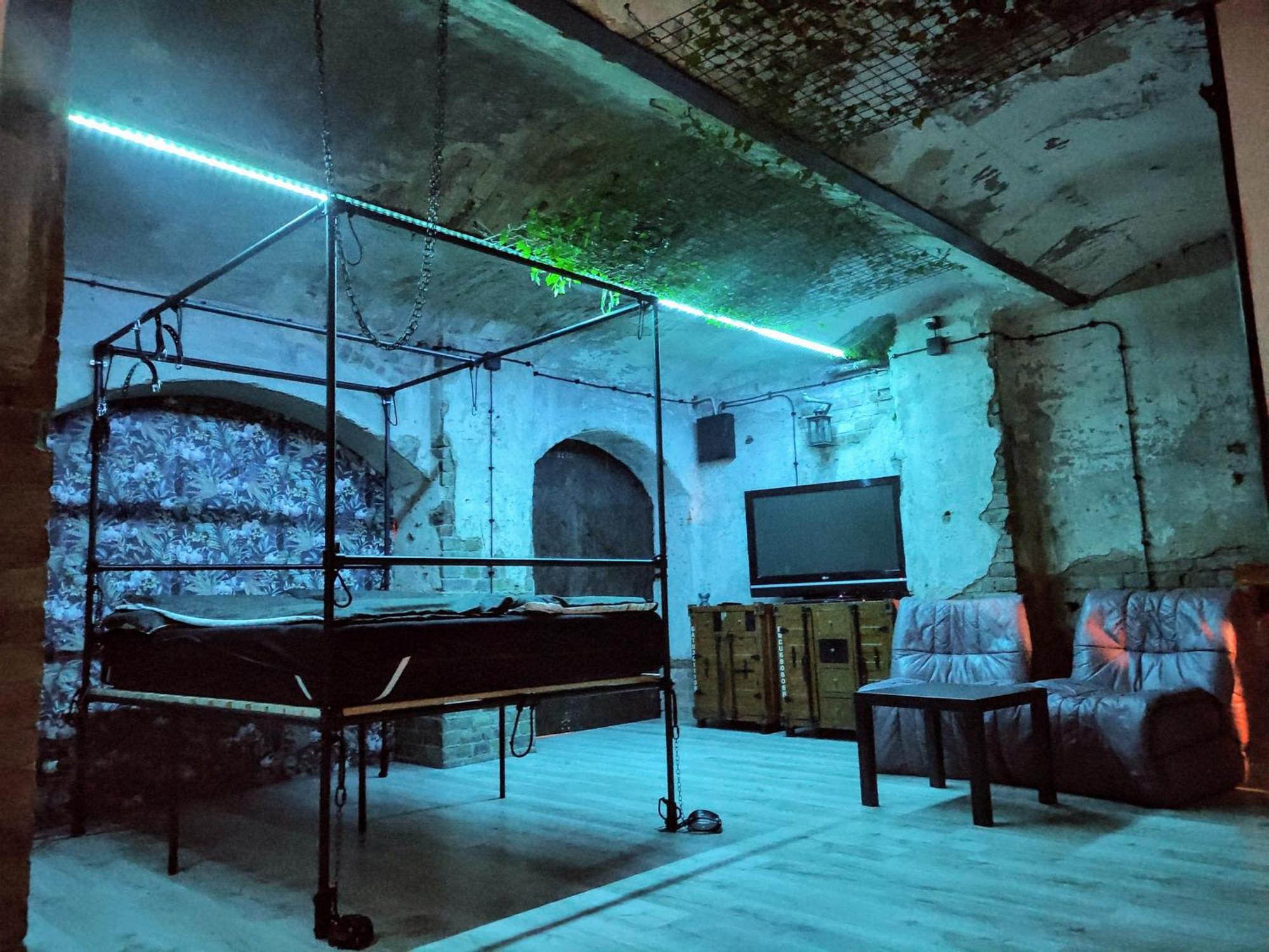 Useme Bdsm - Uwolnij Pragnienia Apartment Posen