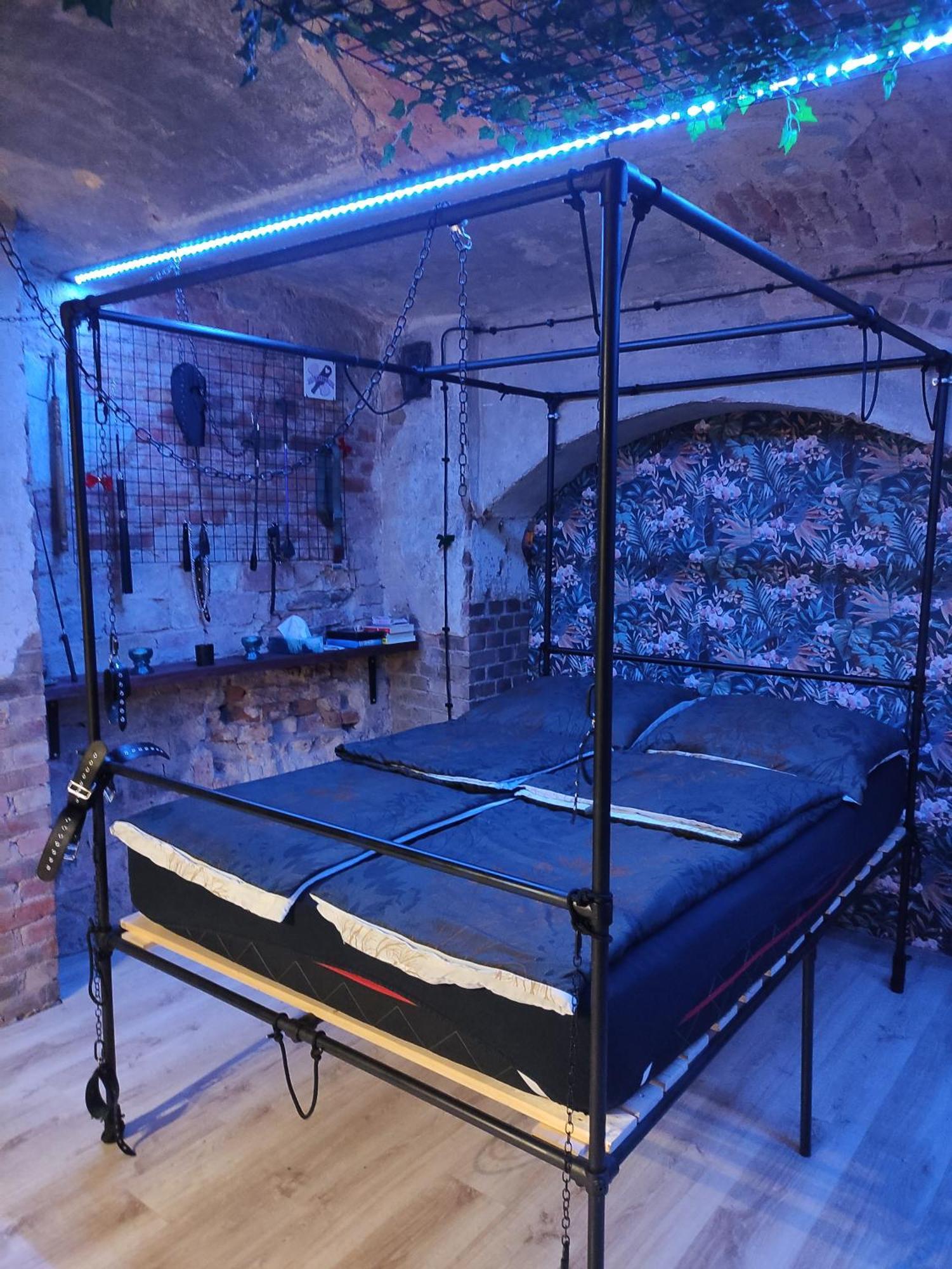 Apartment Useme Bdsm - Uwolnij Pragnienia
