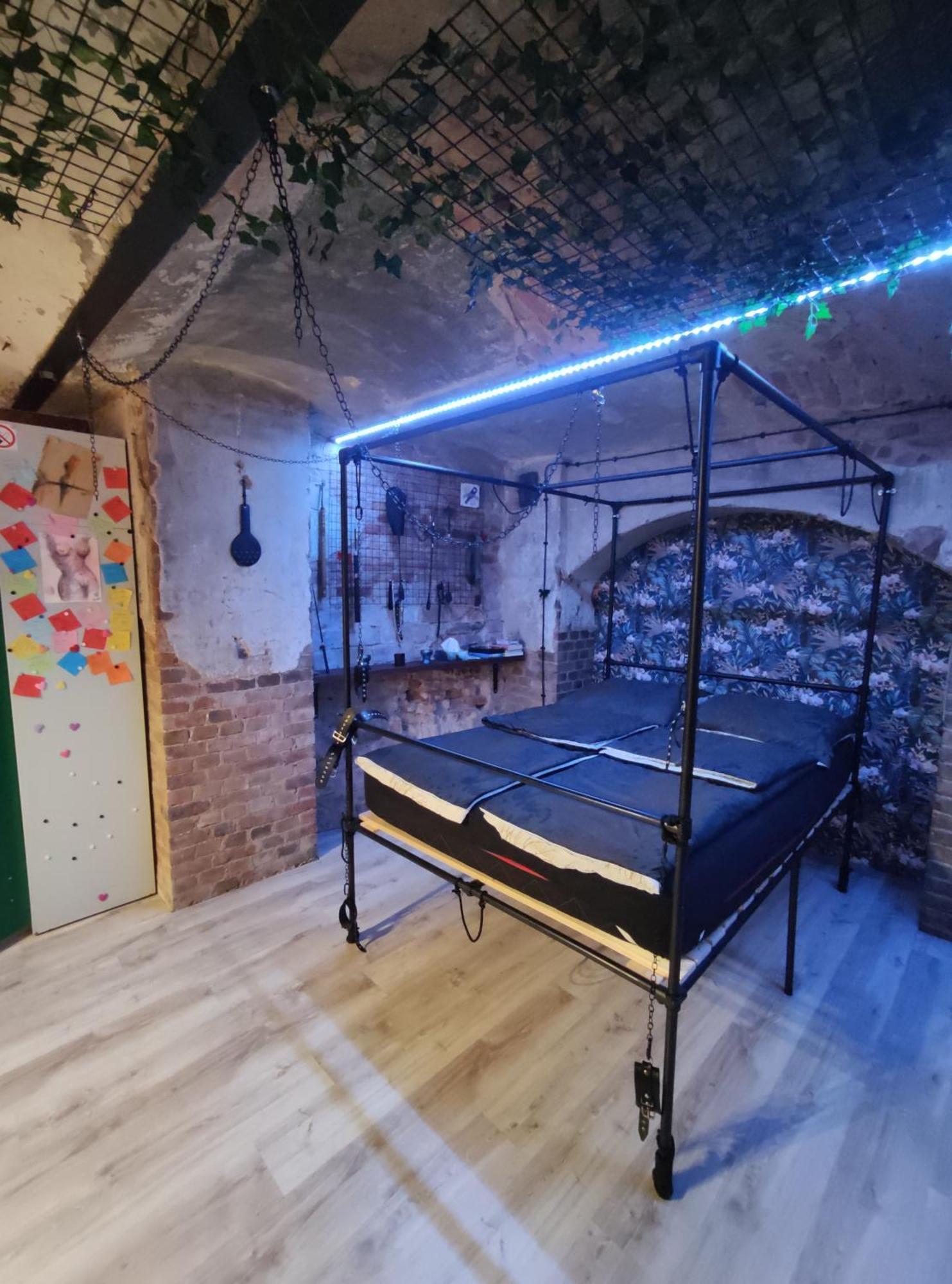 Useme Bdsm - Uwolnij Pragnienia Apartment *