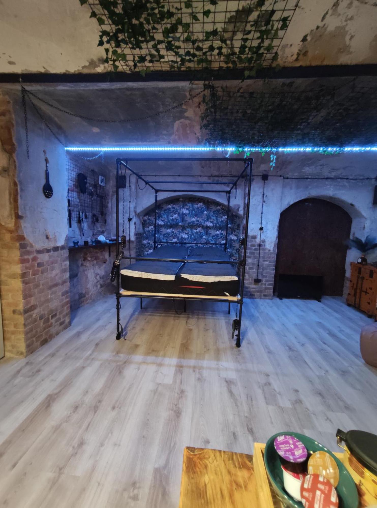Apartment Useme Bdsm - Uwolnij Pragnienia *