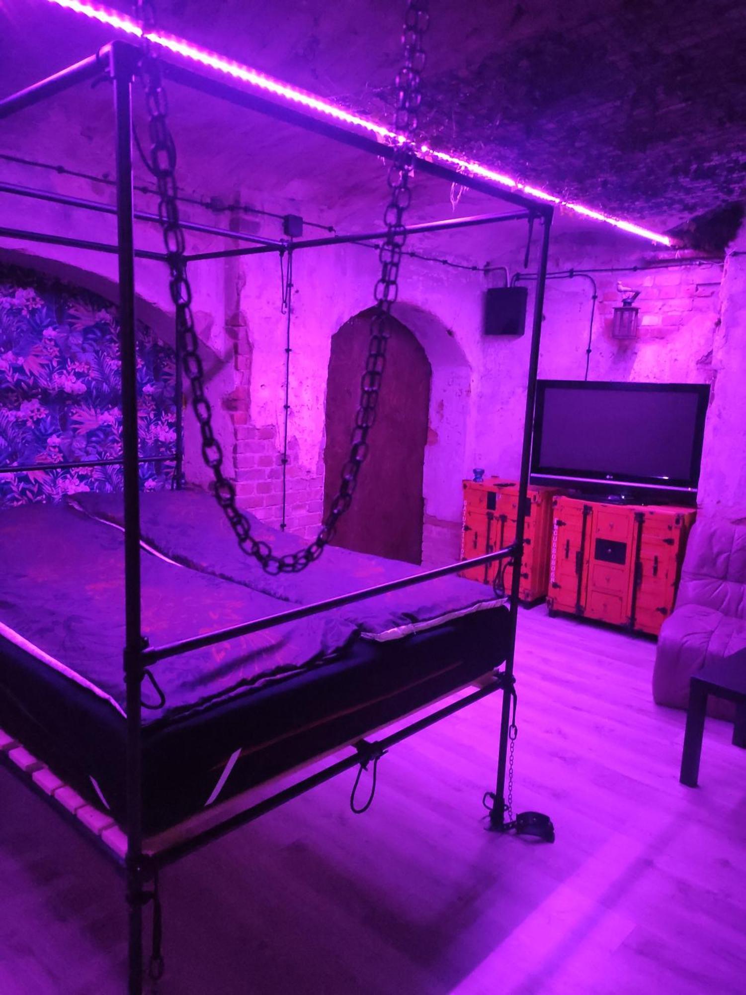 Useme Bdsm - Uwolnij Pragnienia Apartment Poznan